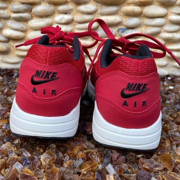 Nike Air Max 1 Ultra Essentials Women Red Sneakers. Size 5.5. New In Box! - Picture 9 of 12